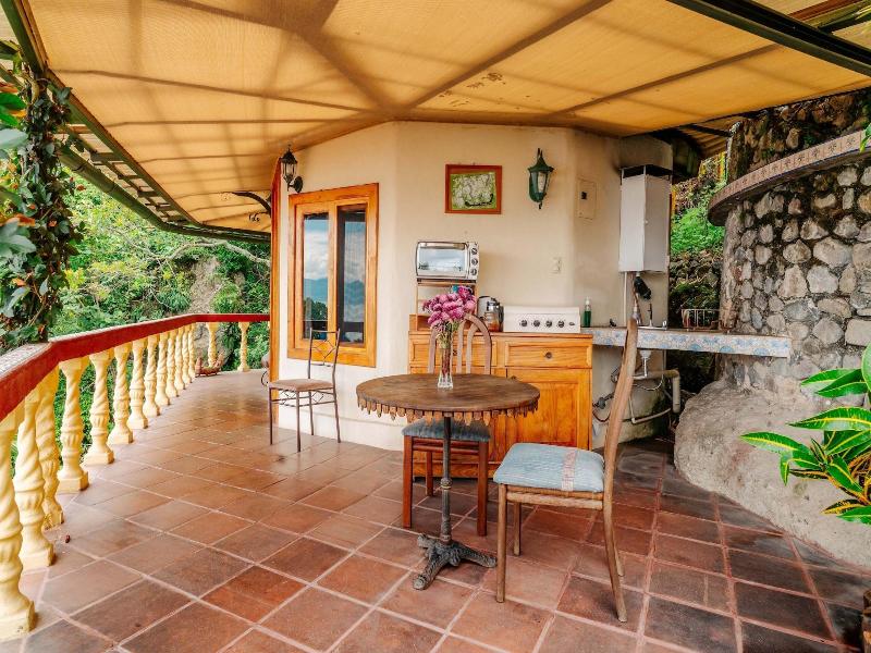 Jenna's River Bed & Breakfast image