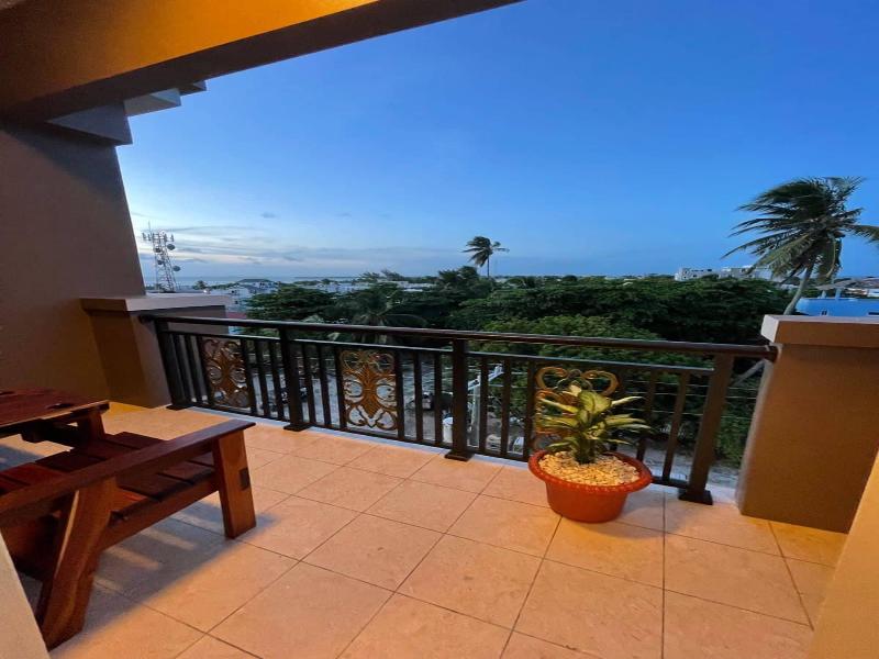 Coral View Hotel & Resort image