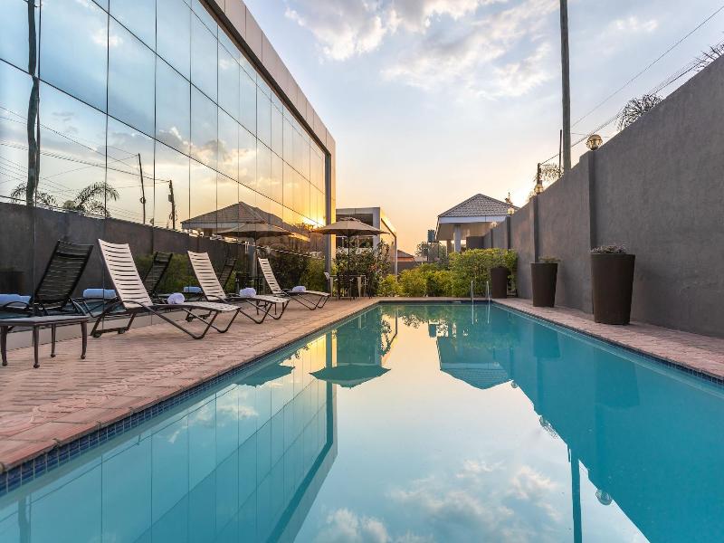 Fallsway Suites image