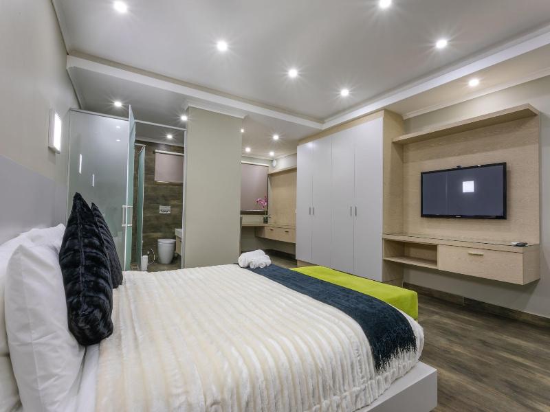 Fallsway Suites image