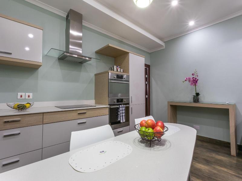 Fallsway Suites image