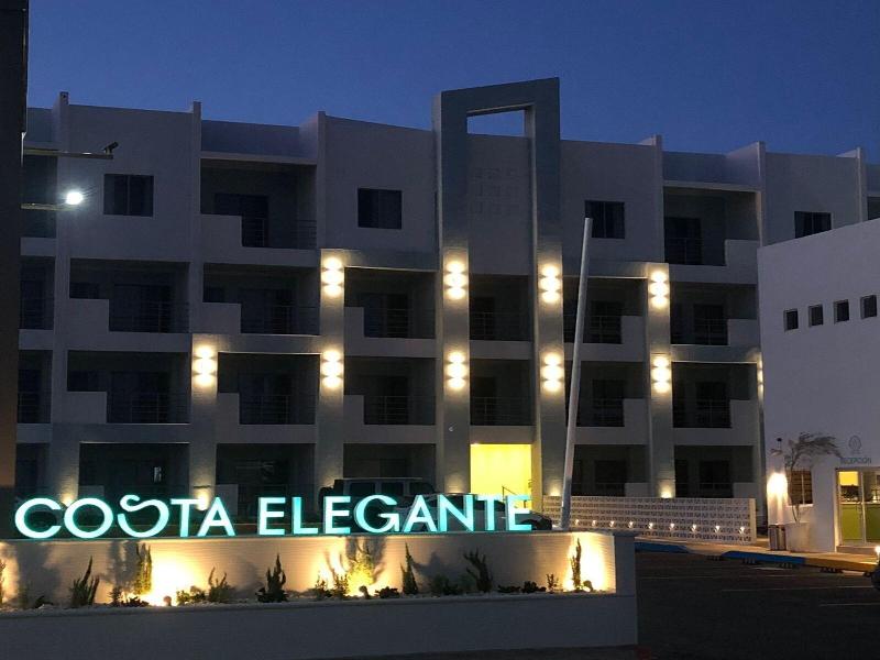 Costa Elegante Hotel & Suites image