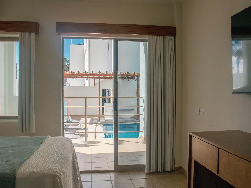 Costa Elegante Hotel & Suites image