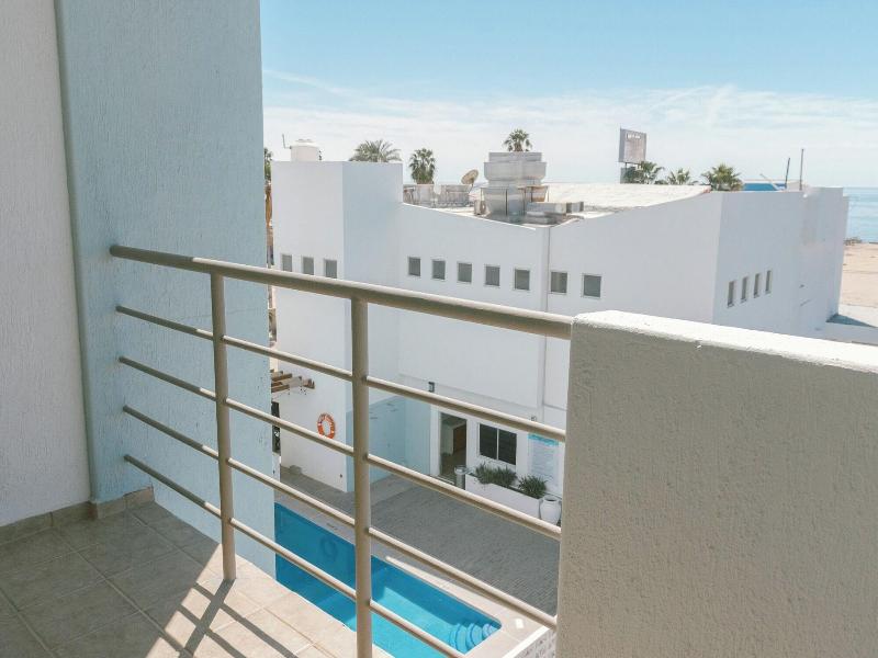 Costa Elegante Hotel & Suites image