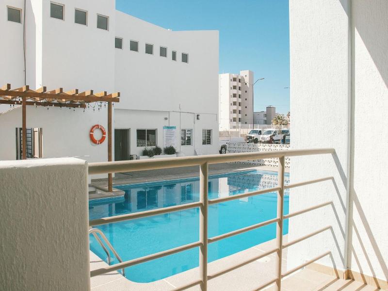 Costa Elegante Hotel & Suites image