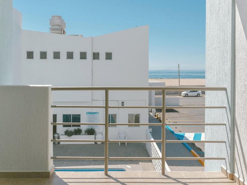 Costa Elegante Hotel & Suites image