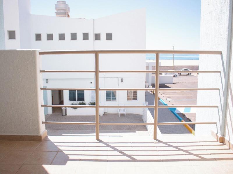 Costa Elegante Hotel & Suites image
