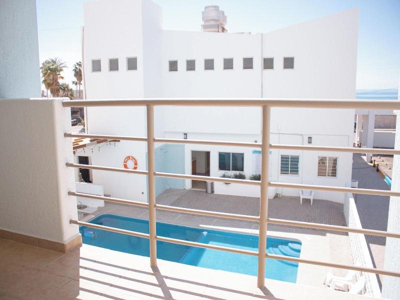 Costa Elegante Hotel & Suites image