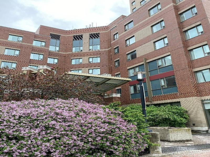 University Of Ottawa Residence — general view
