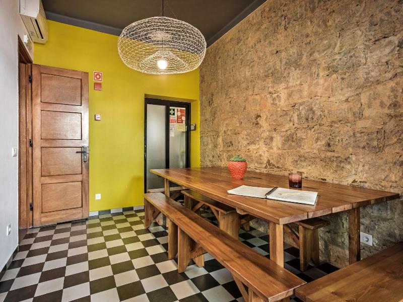 Lemon Tree Stay image