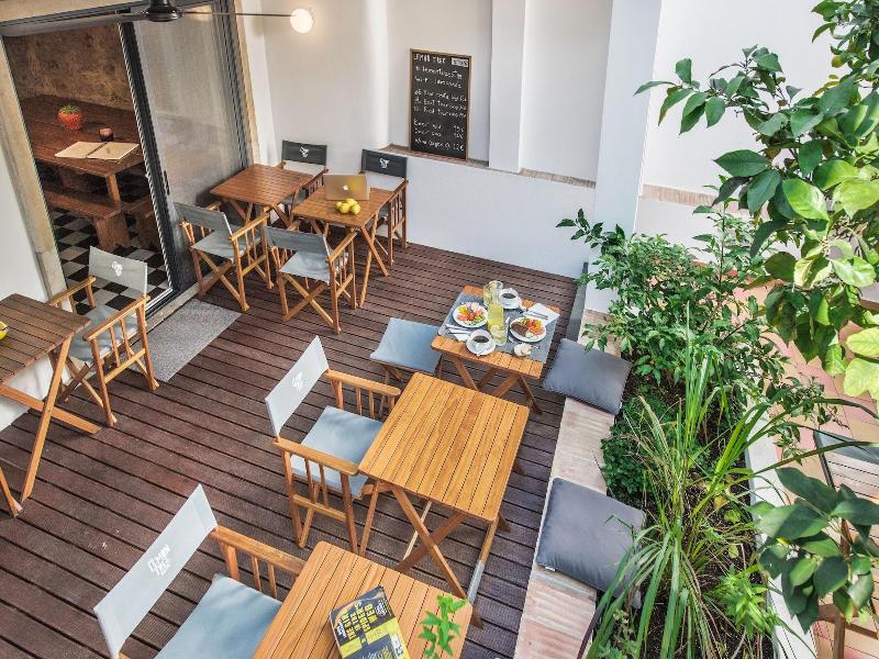 Lemon Tree Stay image