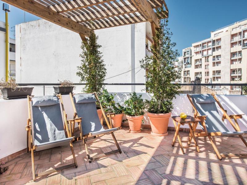 Lemon Tree Stay image