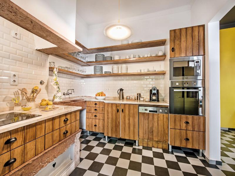 Lemon Tree Stay image