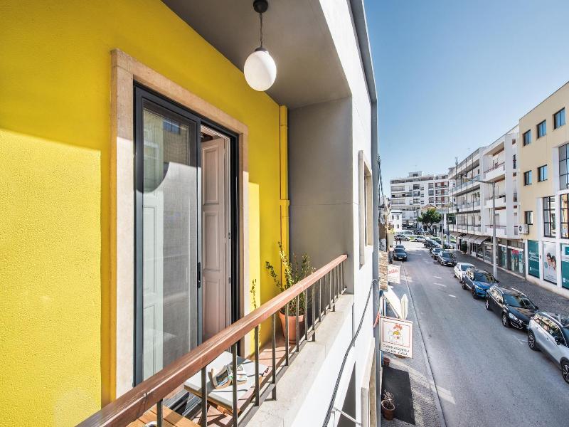 Lemon Tree Stay image