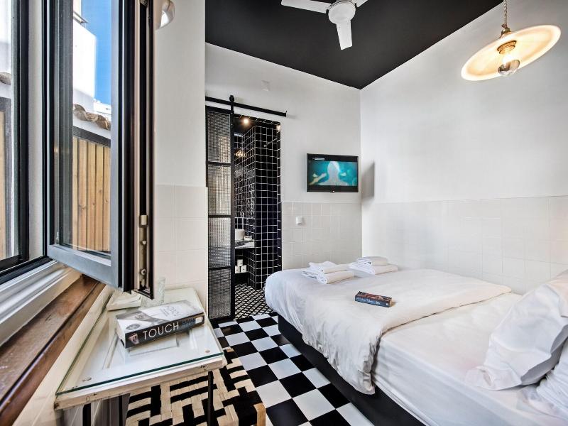 Lemon Tree Stay image
