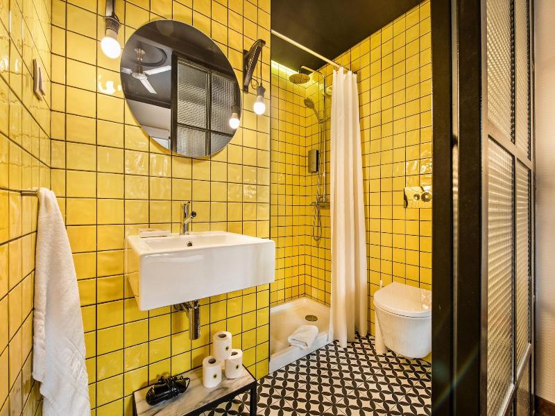 Lemon Tree Stay image