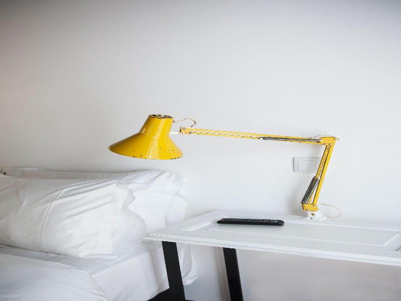 Lemon Tree Stay image