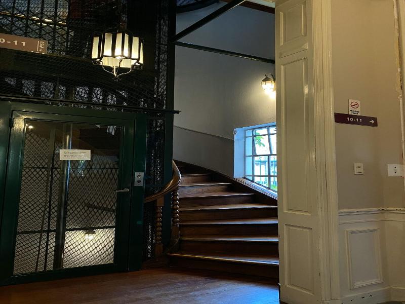 Hotel Vicente Lopez image