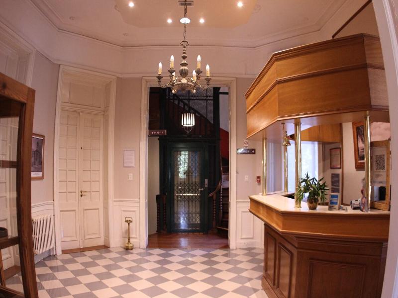 Hotel Vicente Lopez image