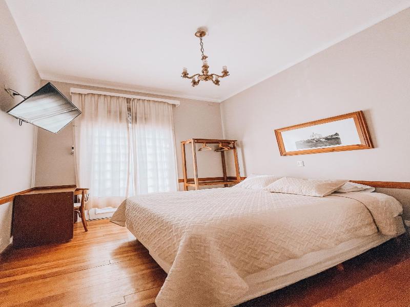 Hotel Vicente Lopez image