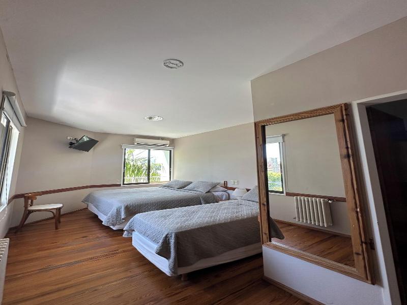 Hotel Vicente Lopez image