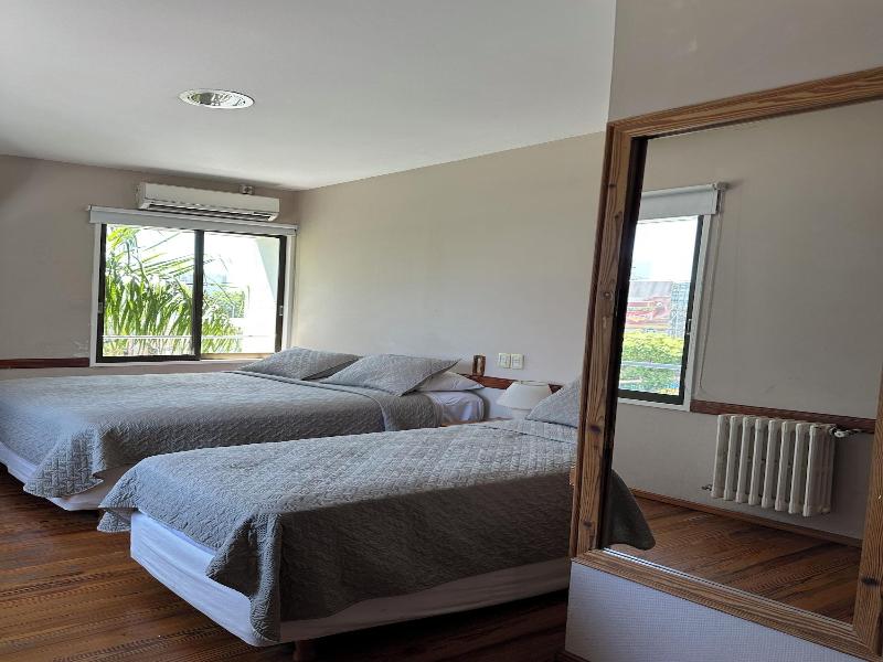 Hotel Vicente Lopez image