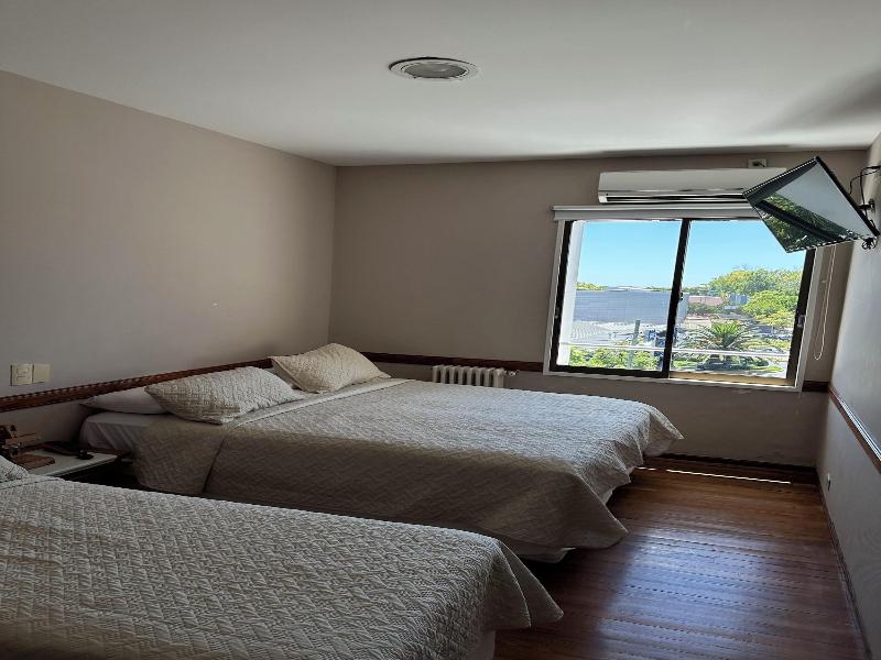 Hotel Vicente Lopez image