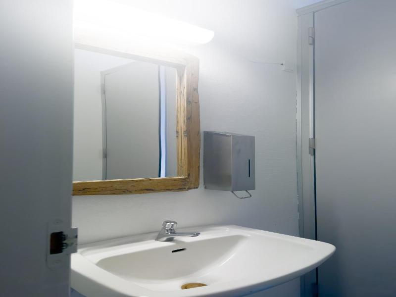 Where To Sleep - Hostel image