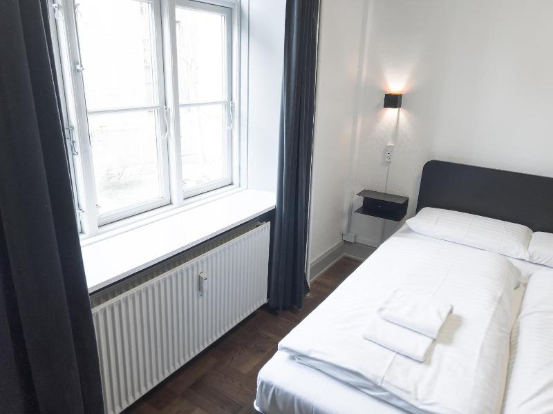 Where To Sleep - Hostel image