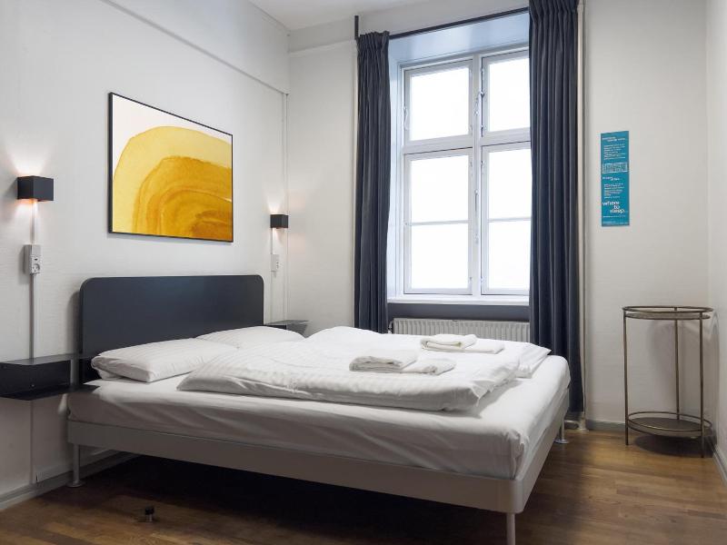 Where To Sleep - Hostel image