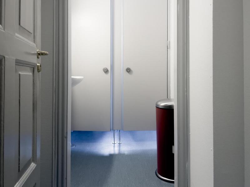 Where To Sleep - Hostel image