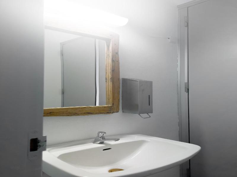 Where To Sleep - Hostel image