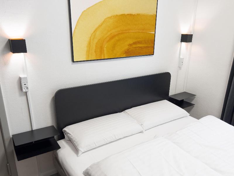 Where To Sleep - Hostel image