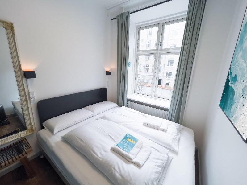 Where To Sleep - Hostel image