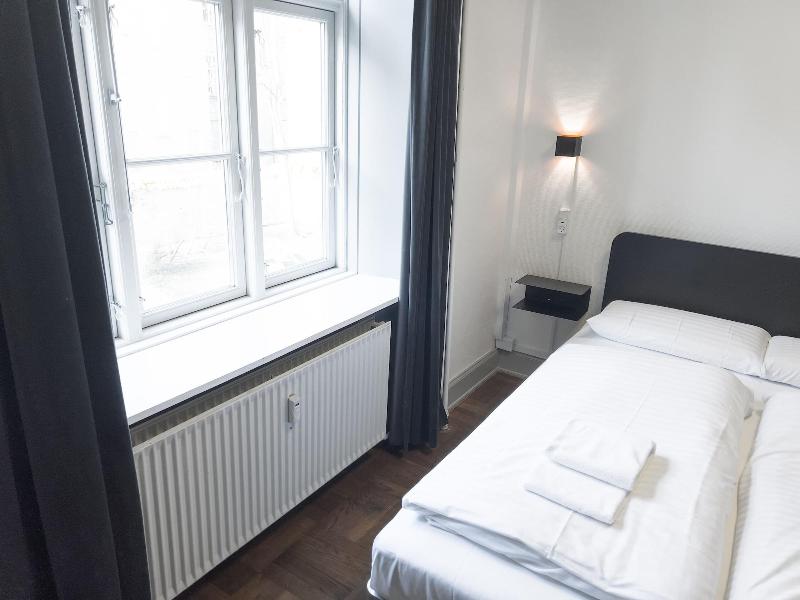 Where To Sleep - Hostel image