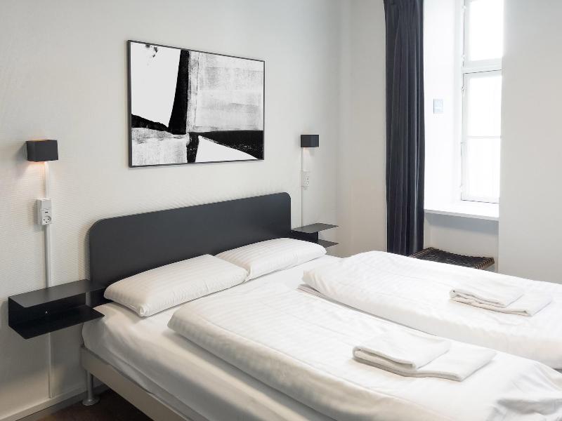 Where To Sleep - Hostel image