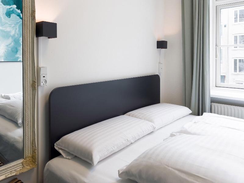 Where To Sleep - Hostel image