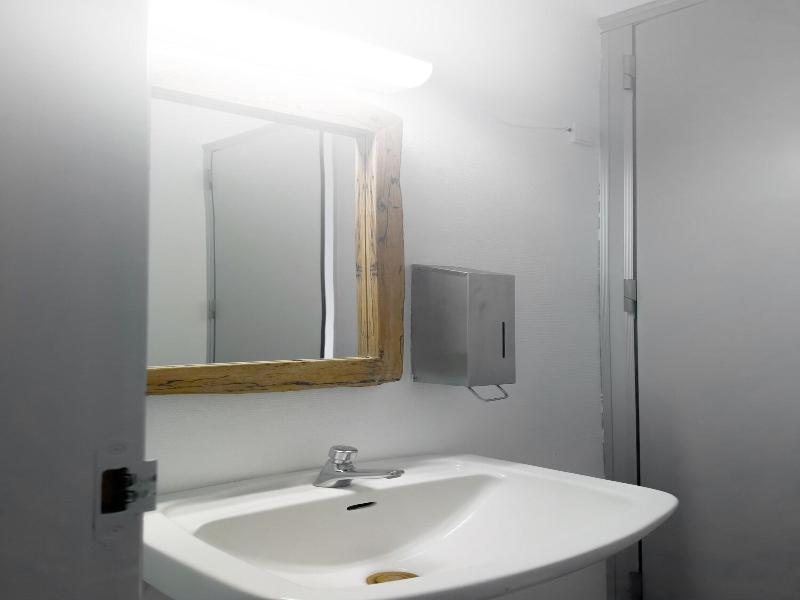 Where To Sleep - Hostel image