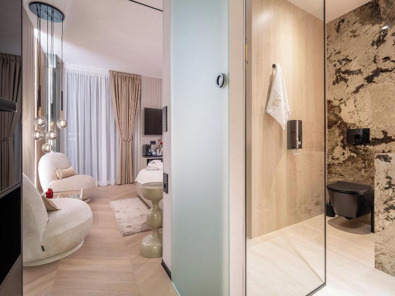 Luxury Rooms For Gift image
