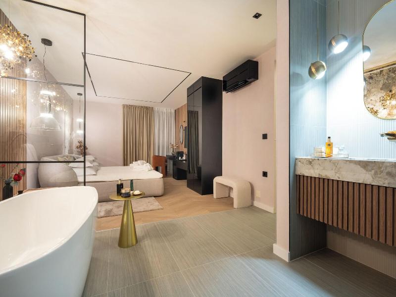 Luxury Rooms For Gift image