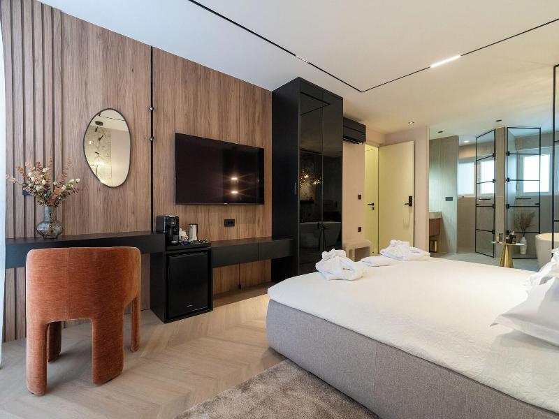 Luxury Rooms For Gift image