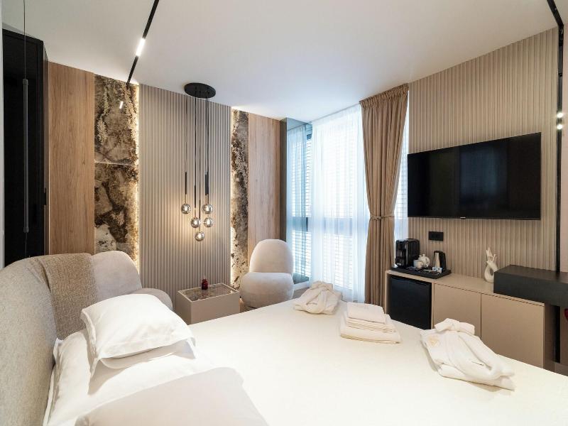 Luxury Rooms For Gift image