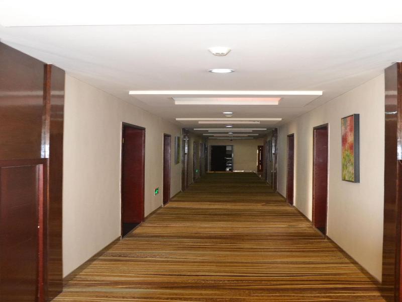 Kololo Courts Hotel & Restaurant image