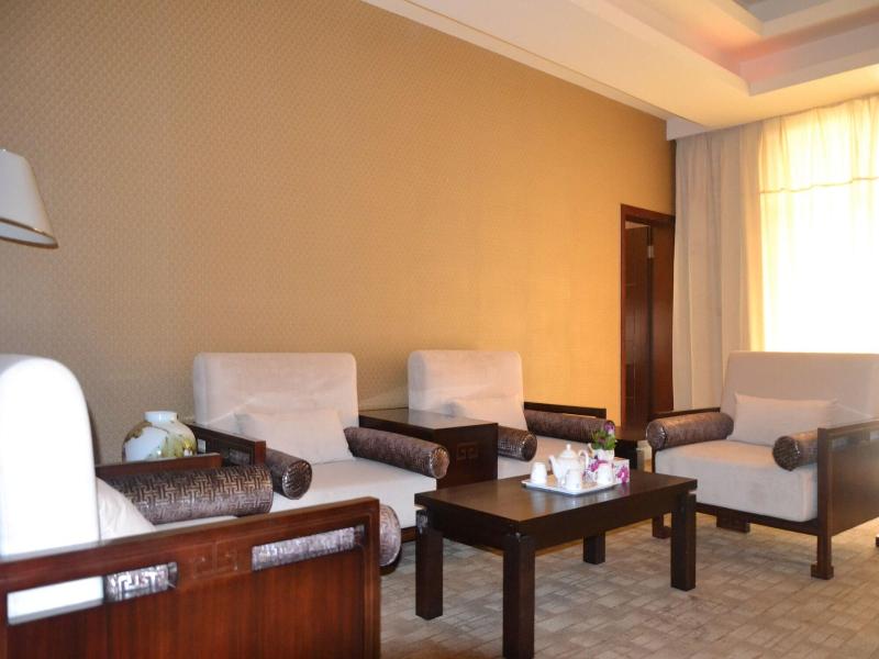 Kololo Courts Hotel & Restaurant image
