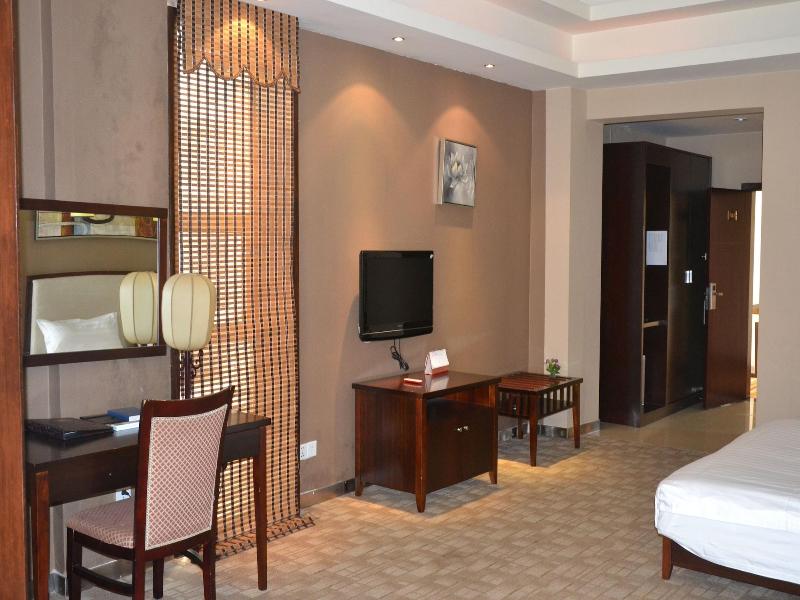 Kololo Courts Hotel & Restaurant image