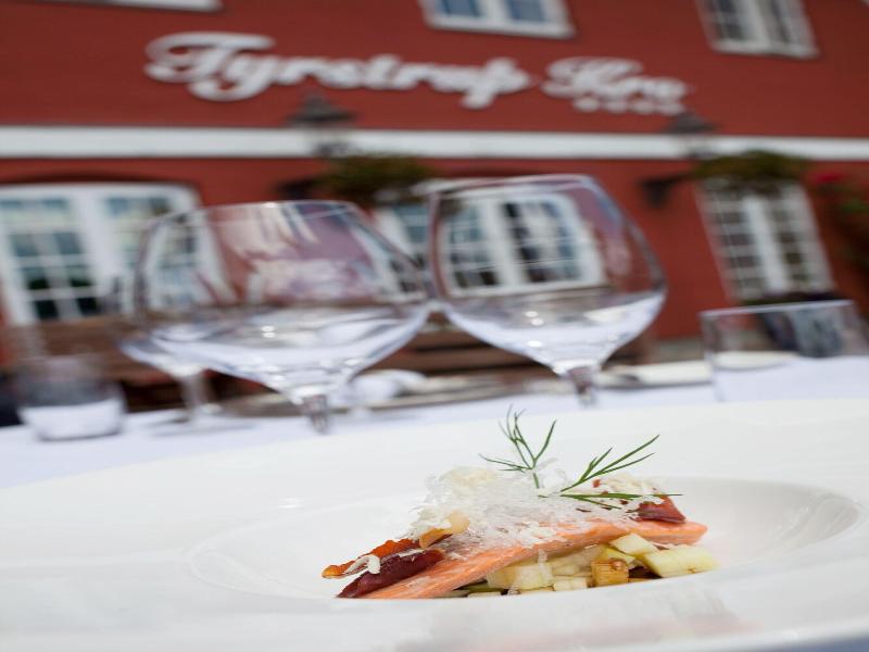 Tyrstrup Kro image