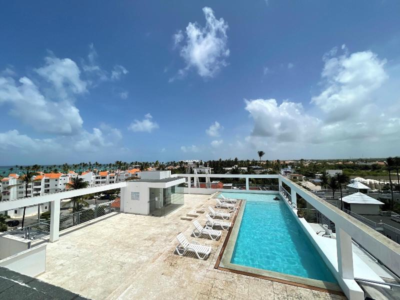 Studio Apart Hotel Rooftop Pool Beach image
