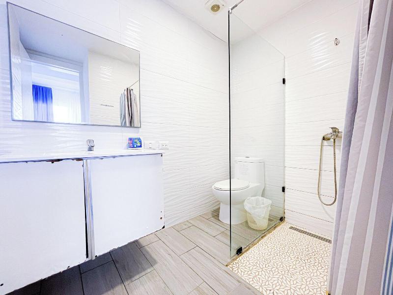 Studio Apart Hotel Rooftop Pool Beach image