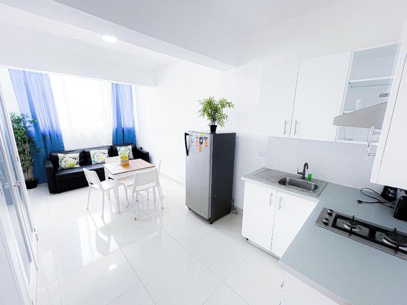 Studio Apart Hotel Rooftop Pool Beach image