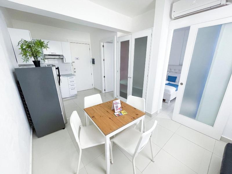 Studio Apart Hotel Rooftop Pool Beach image